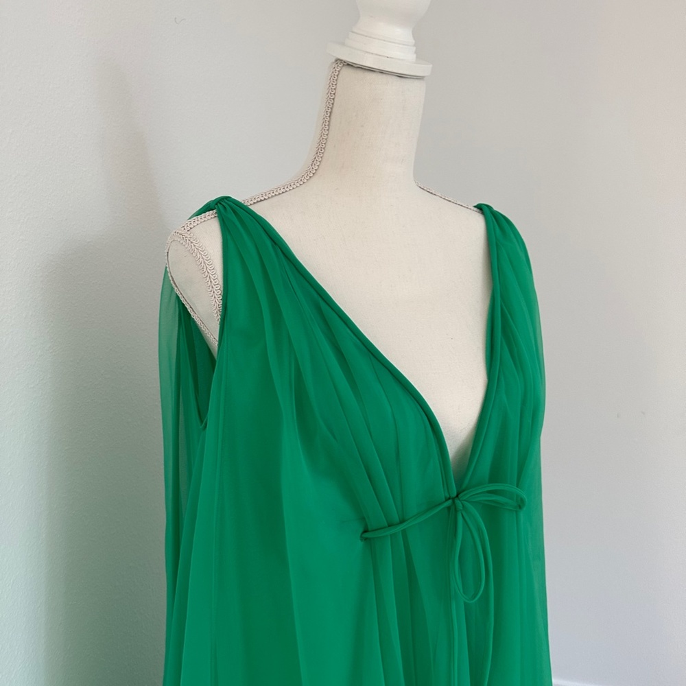 Goddess Green Huge Sweep Claire Sandra by Lucie Ann Beverly Hills Nightgown 32